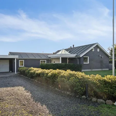 Tajo - 200m From The Sea By Interhome Дом отдыха