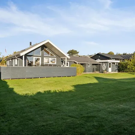 Tajo - 200m From The Sea By Interhome Дом отдыха