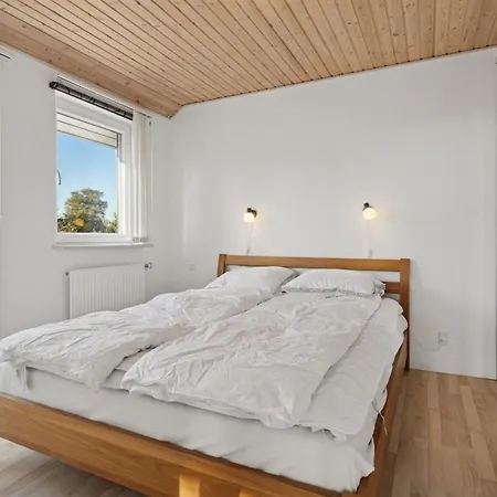 Tajo - 200m From The Sea By Interhome Дом отдыха